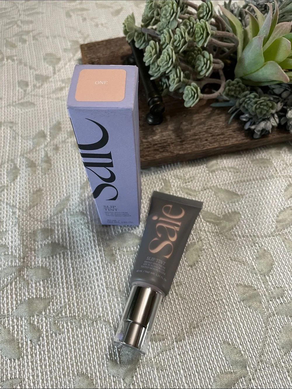 SAIE • SLIP TINT • SHADE: ONE